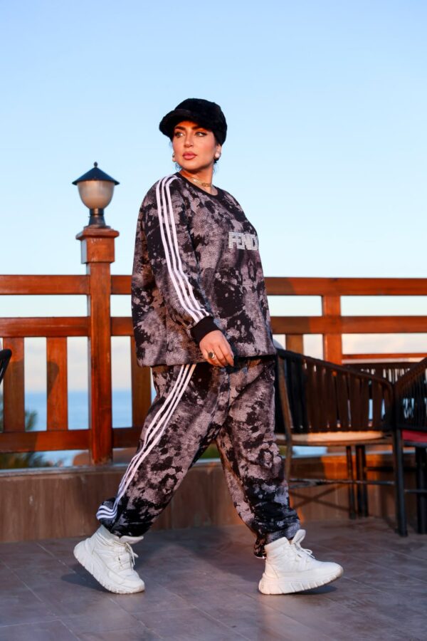 Chic Marble Pattern Charcoal Sweatshirt and Jogger Set